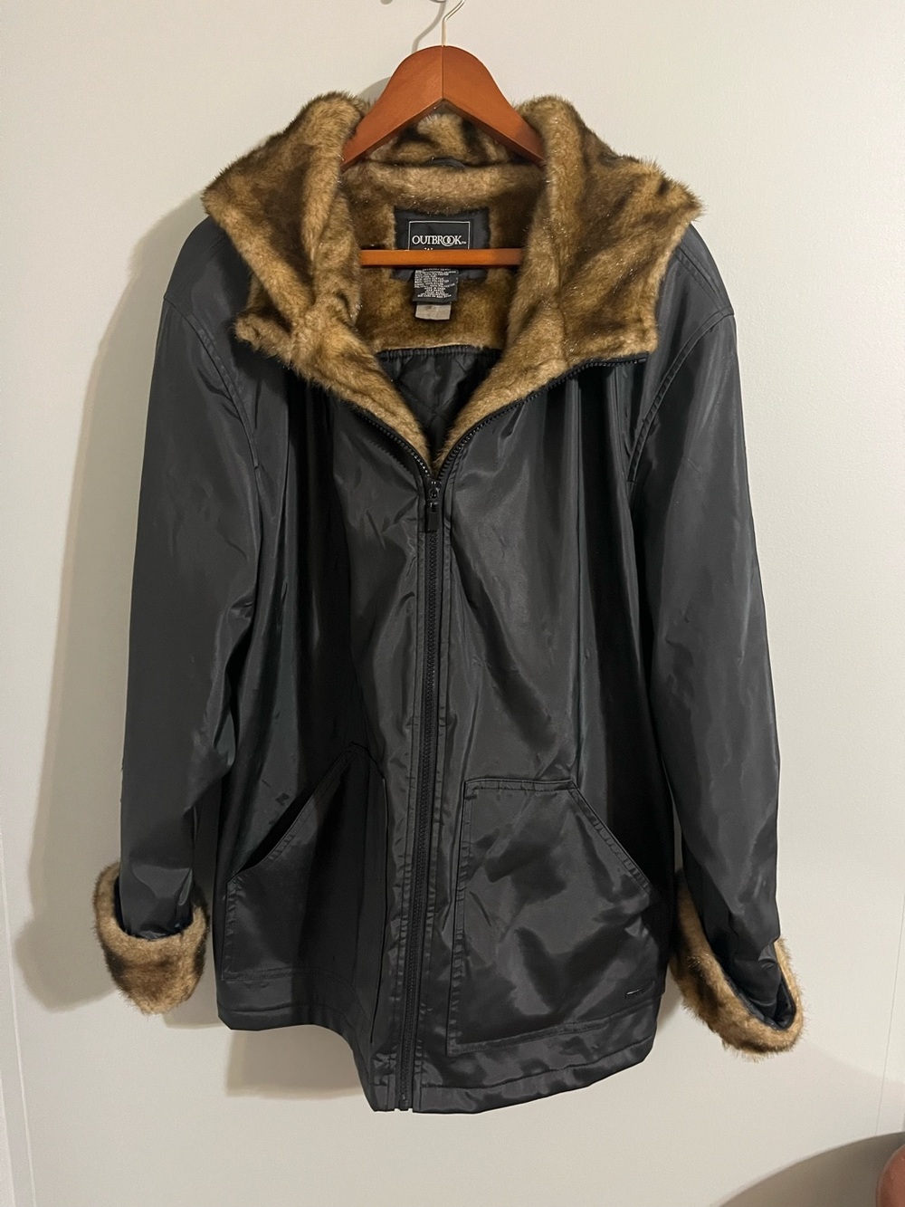 Vintage Outbrook Water-Resistant Jacket